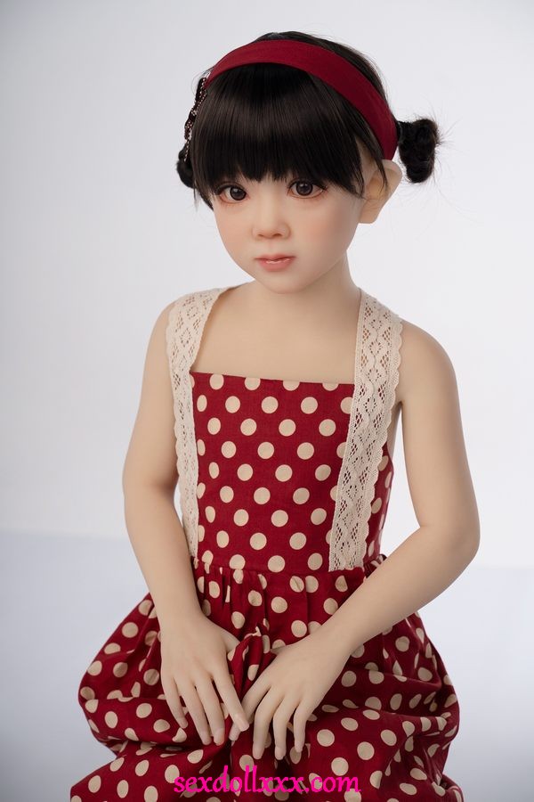 relistic-sex-doll-qJk97d6