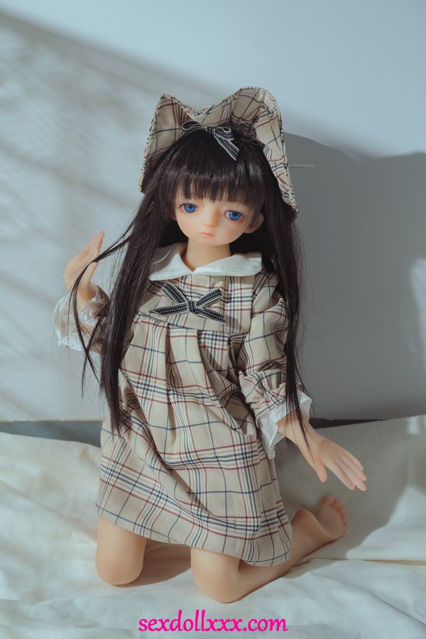 sex-doll-for-girl-cWj62w8