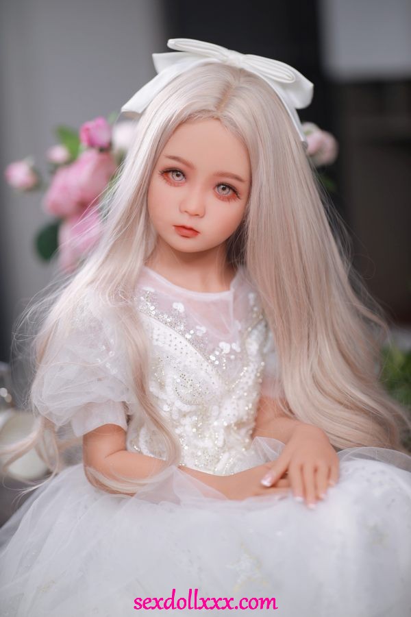 sex-doll-surprise-fAw76c2